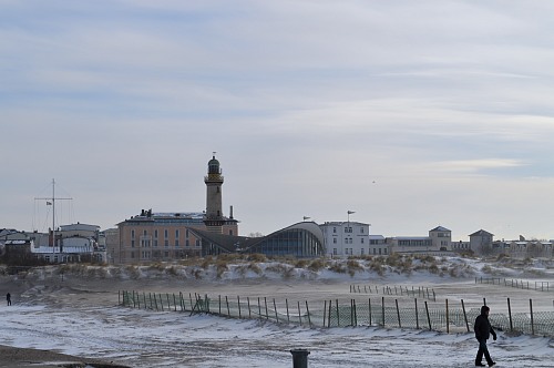 Warnemünde
Teepott, lighthouse and snowy beach 
Küste - Strand, Küstenlandschaft
Ulrike Retzlaff, EUCC-D